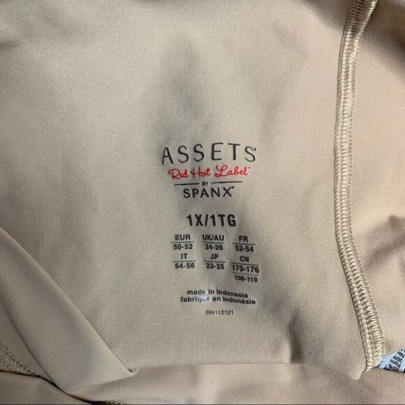 Assets by Spanx Red Hot label Tights Tan Color Size 1XL - Picture 4 of 9